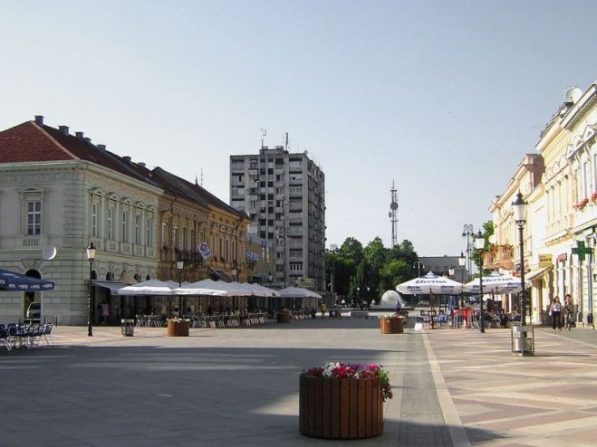 Turistički dolasci i turistički promet u Slavonskom Brodu u 2015.