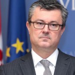 Premijer Orešković obratio se javnosti: uskoro odluka o imenovanju ministra branitelja