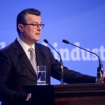 Premijer Orešković: Hrvatska će na roadshowu ponuditi 1,5 milijardu eura obveznica