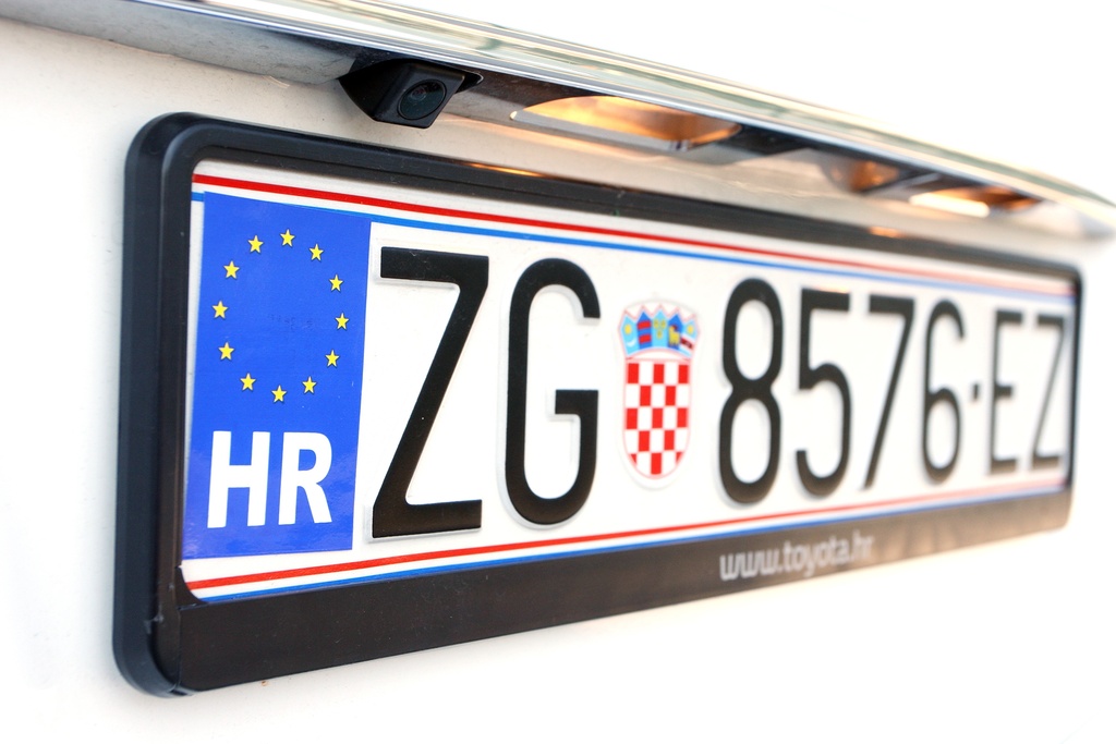 Uskoro nove registracijske pločice s EU oznakom