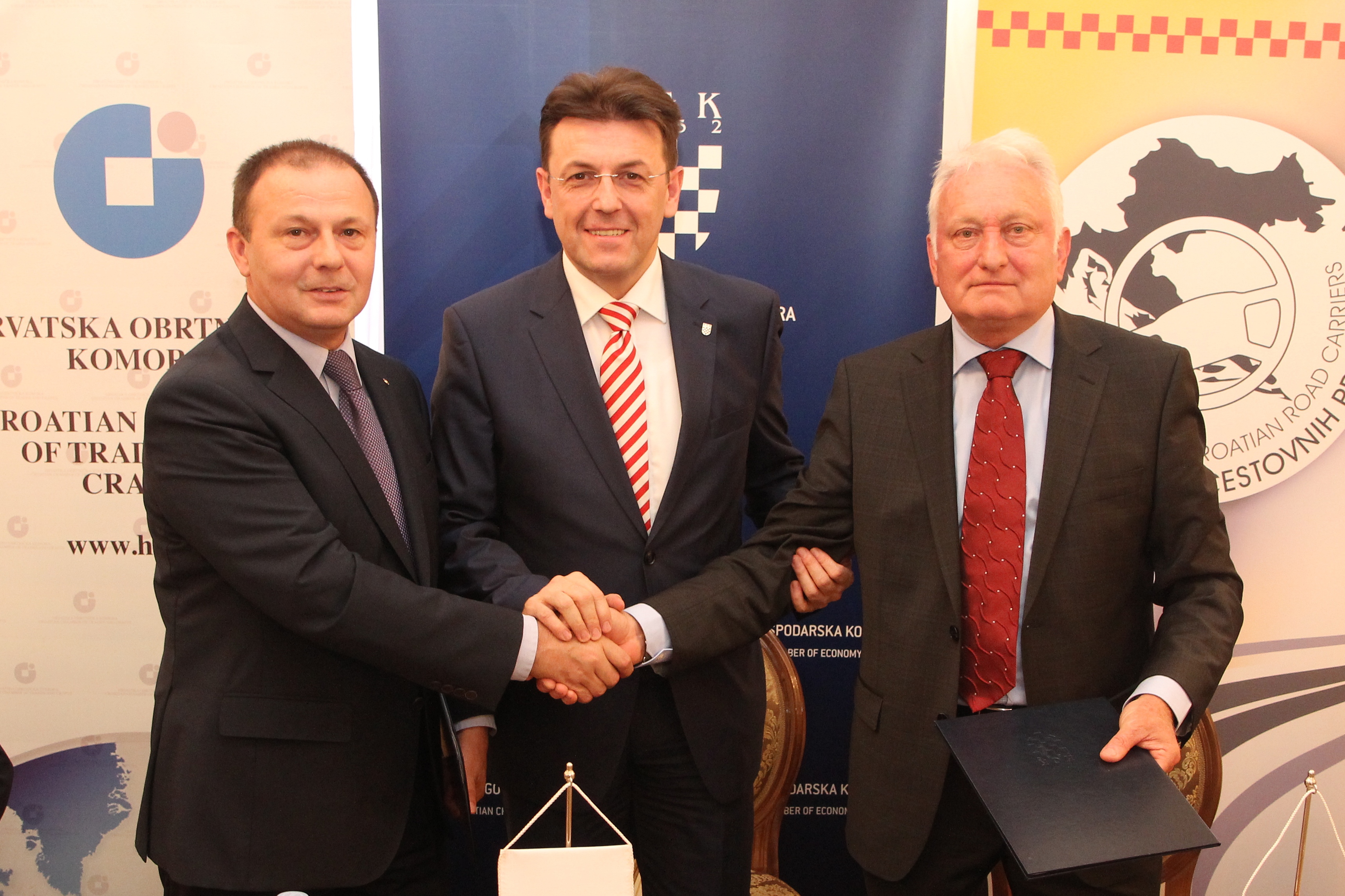 Potpisan sporazum o suradnji između HGK, HOK-a i UHCP-a u području cestovnog teretnog prijevoza