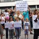 Deseci tisuća građana na prosvjedima diljem Hrvatske u znak potpore reformi obrazovanja