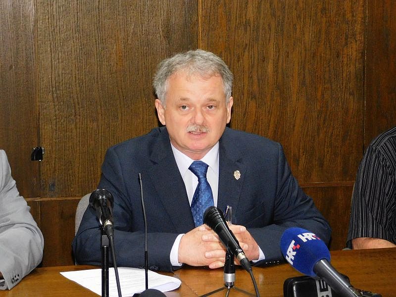 Konačno konstituirano Gradsko vijeće Nove Gradiške: predsjednik dr. Zoran Jukić (HSS)