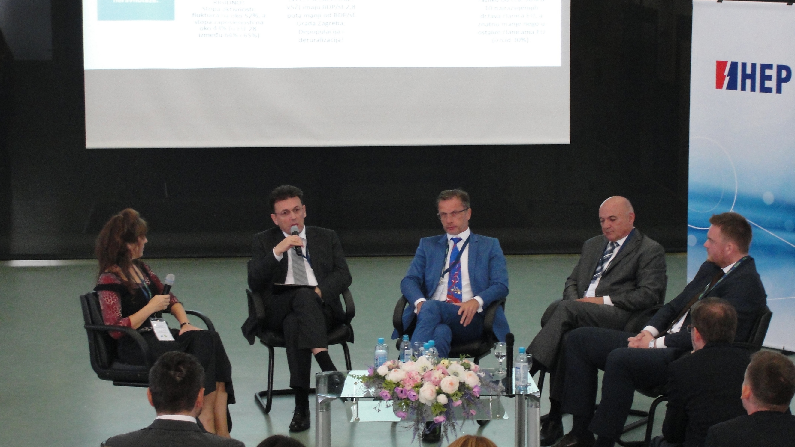 Znanstveni forum EFOS-a: Hrvatskoj dostupno 4,3 milijarde eura, a razvija se samo Zagreb