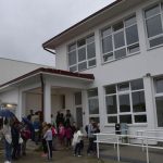 APSURDI BIROKRACIJE – Učenici u Podcrkavlju imaju novu školu, a na nastavu još idu u staru