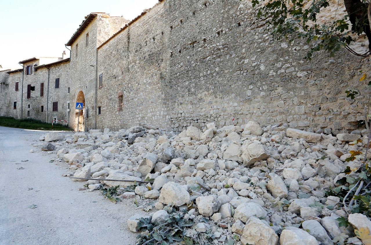 Snažan potres u središnjoj Italiji, desetak ozlijeđenih, velika materijalna šteta