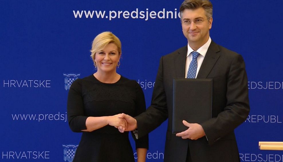 Predsjednica RH uručila Andreju Plenkoviću mandat za sastav nove Vlade