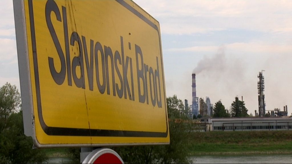 Saborski odbor: sjednica Vlade bit će u Slavonskom Brodu; preko JANAF-a ograničiti isporuku nafte bosanskoj rafineriji