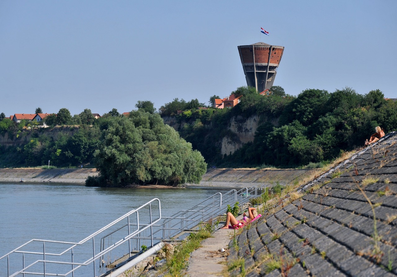 Počela gradnja velike šetnice i marine na Dunavu u Vukovaru