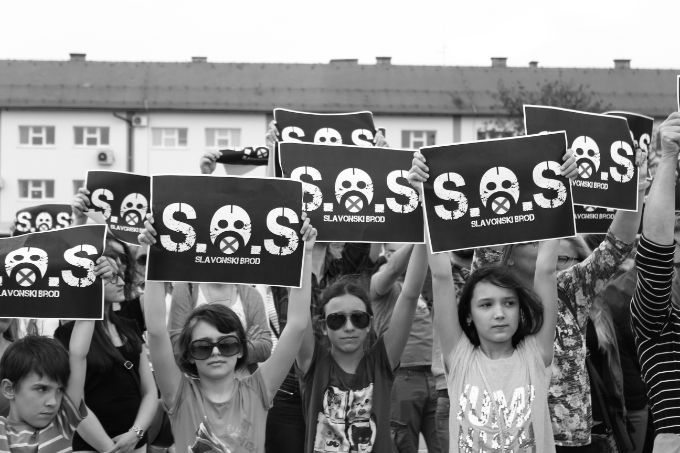 Pokrenuta peticija: STOP trovanju DJECE u Slavonskom Brodu!